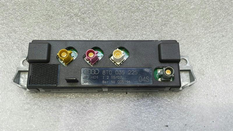 Audi S5 8T Aerial / Antenna 8T0035225 Antenna Amplifier