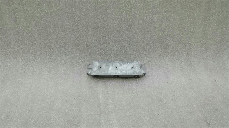 Audi S5 8T Aerial / Antenna 8T0035225 Antenna Amplifier