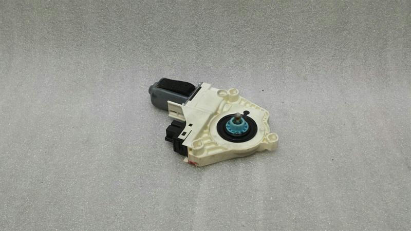 Audi S5 8T right door window motor 4F0959802D window regulator motor right