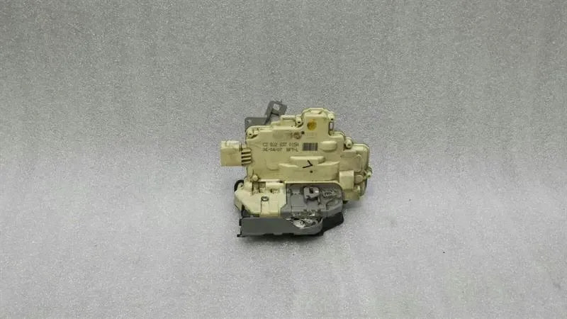 Audi S5 8T A5 RHD left door lock 8J2837015A right hand drive