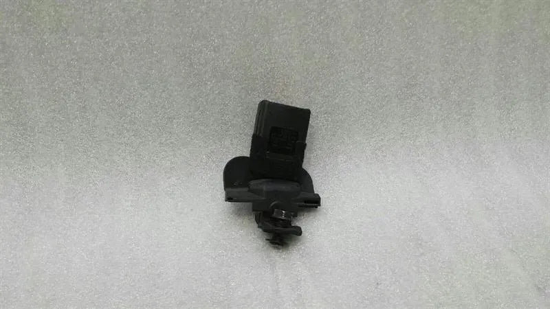 Audi S5 8T belt buckle 8T0857739B belt buckle right