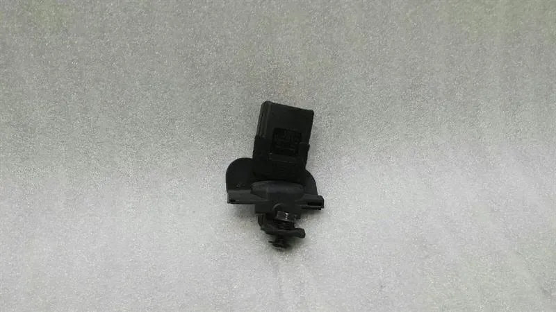 Audi S5 8T belt buckle 8T0857739B belt buckle right