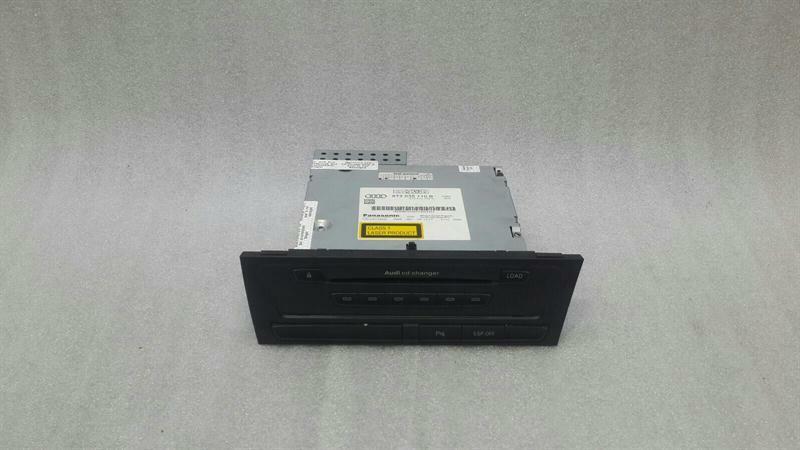 Audi S5 8T RHD CD player 8T2035110B right handlebar.