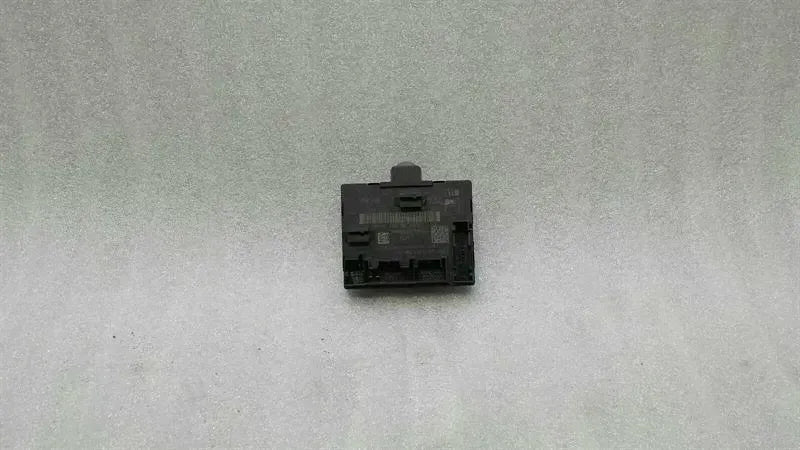 Audi S3 8V Front Right Door Module 5Q0959592E Door Control Unit Front Right