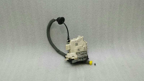 Audi S3 8V a3 RHD Left Door Lock 8X2837015B Right Handlebar