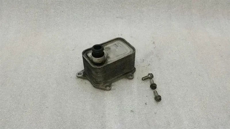 Audi S3 8V Engine Oil Cooler 06L117021E Oil Cooler Radiator 2.0 TFSI