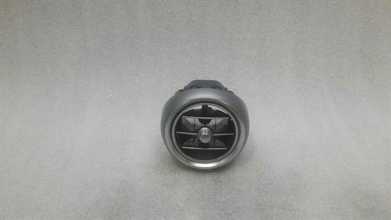 Mercedes C Class W205 RHD Left Air Vent A2058304400 Right Hand Handle Convertible