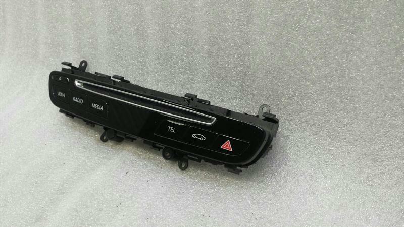 Mercedes C Class W205 CD Player Switch A2059053601 Audio Switch