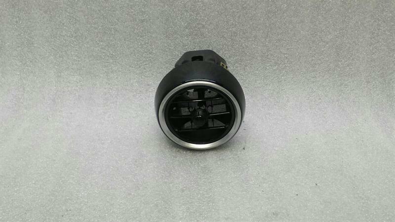 Mercedes C Class W205 Air Vent A2058304504 Ventilation Nozzle Vent Grille