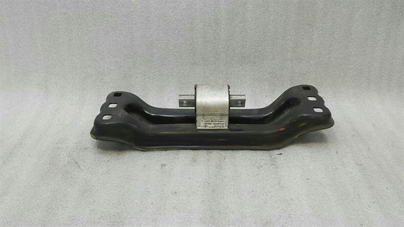 Mercedes C Class W205 Gearbox Mount A2052403400 Gearbox Mount Carrier