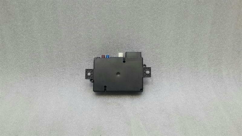 Mercedes C Class W205 Communication Module A1669005517 Control Unit Telematic