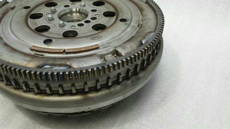 Mercedes C Class W205 Flywheel A0262501401 STARTER WREATH DENTAL WREATH