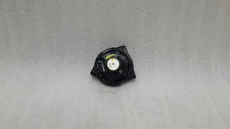 Mercedes C Class W205 W222 Speaker A2228200202 Loudspeakers.