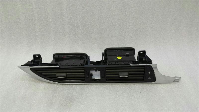 Audi A6 4G RHD Centre Air Vent 4G2820951 Right Hand Drive