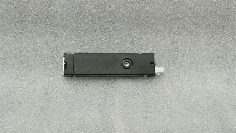 Mercedes C Class W205 Aerial / Antenna A2229055804 Antenna Booster