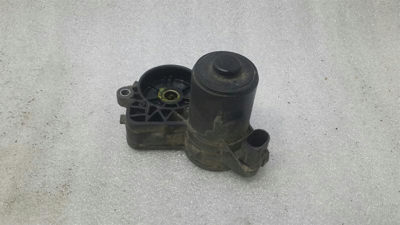 MERCEDES C CLASS W205 PARK BRAKE ENGINE A0009061203 ACTUATOR PARKING BRAKE LI