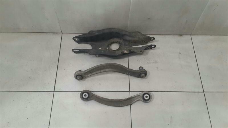 Mercedes C W205 Right Rear Wishbone Set A2053522000 Rear Right Wishbone