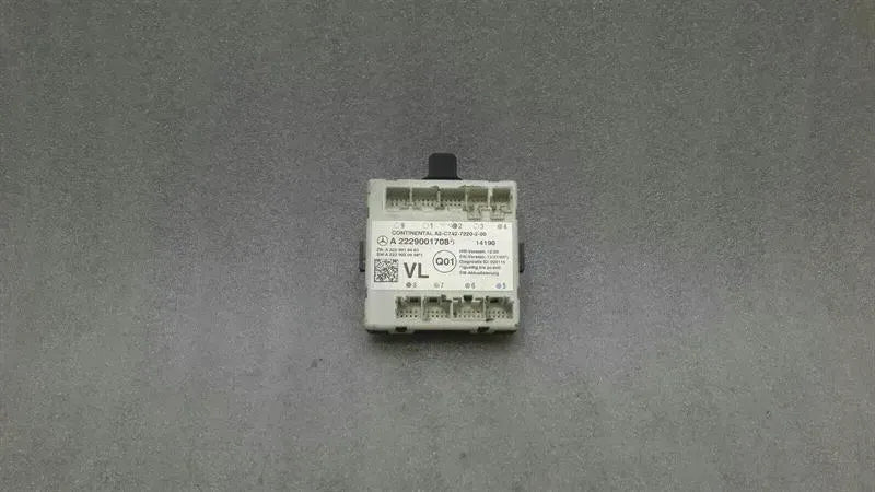 Mercedes C Class W205 FLH Door Module A2229001708 Door Control Unit Front Left