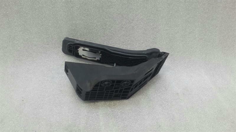 Mercedes C Class W205 Gas Pedal (Electrical) A2053000104 Accelerator Pedal AMG W213