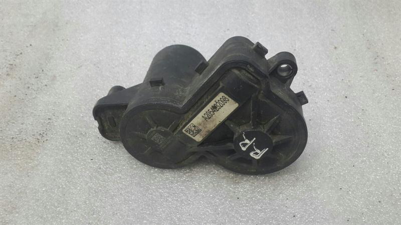 MERCEDES C CLASS W205 PARK BRAKE ENGINE A0009061303 ACTUATOR PARKING BRAKE RE