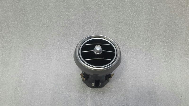 Mercedes C Class W205 Air Vent A2058300301 Vent Vent Grille Centre