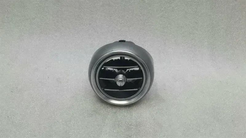 Mercedes C Class W205 RHD Right Air Vent A2058304400 Right Hand Drive.