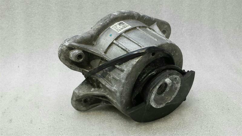 Mercedes S-Class W222 Engine Mount A2222407617 Engine Mount