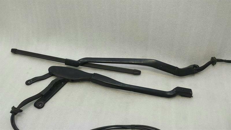 MERCEDES S-CLASS W222 RHD Wiper Arm A2228200744 RIGHT HAND DRIVE SET