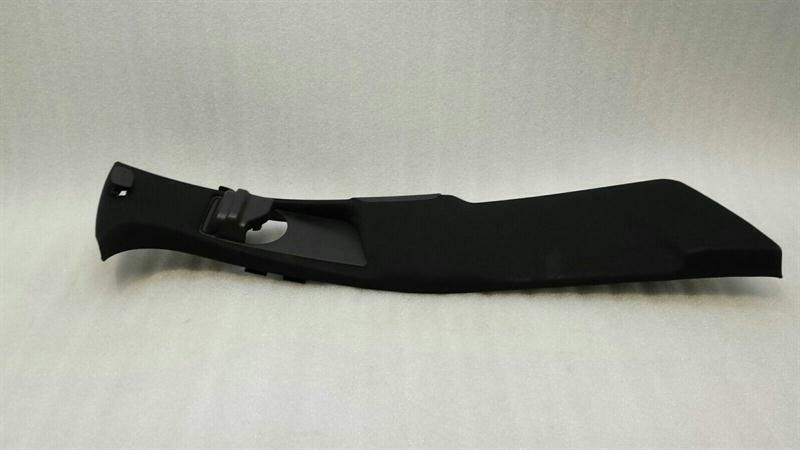 Mercedes S-Class W222 Right B Post Cover A2226900425 B Pillar Cover Right
