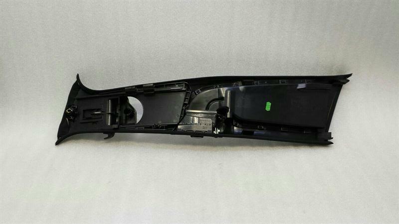 Mercedes S-Class W222 Right B Post Cover A2226900425 B Pillar Cover Right