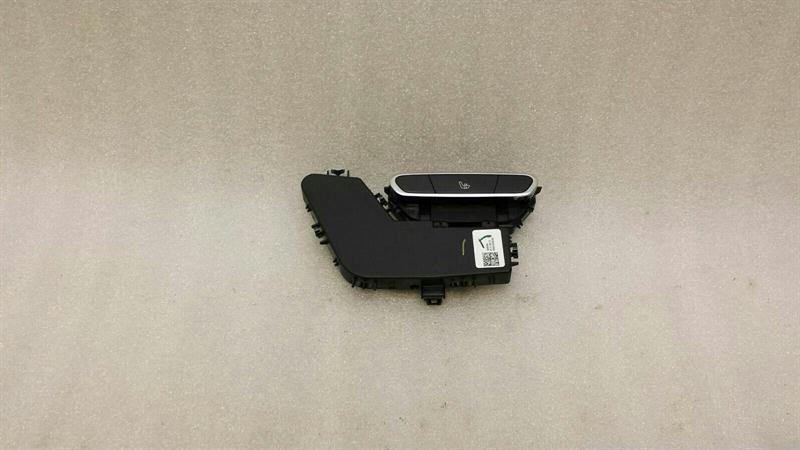 Mercedes S-class W222 RLH seat heated switch A2229051101 seat heating switch