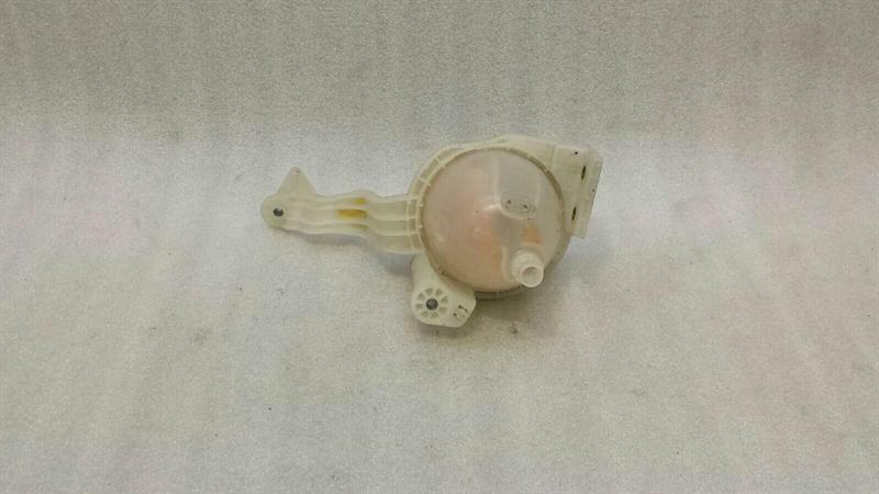 Mercedes S-Class W222 Expanison Tank A2225000549 Expansion Tank Reservoir
