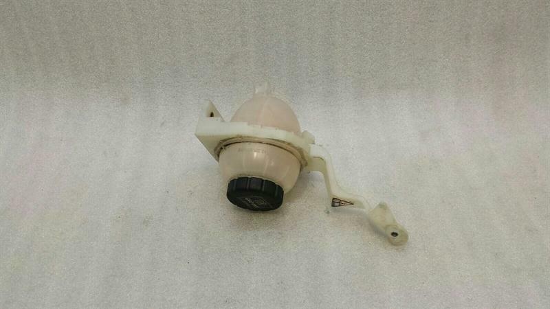 Mercedes S-Class W222 Expanison Tank A2225000549 Expansion Tank Reservoir