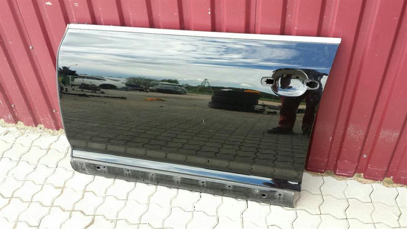 Porsche Cayenne 957 left front door 95553101106GRV door front left