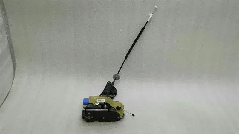 Porsche Cayenne 957 RLH door lock 7L0839015E door lock rear left