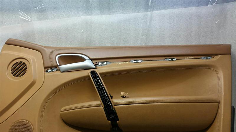 Porsche Cayenne 957 Door Card FRH 95555511604PBU Front Door Panel Full Leather
