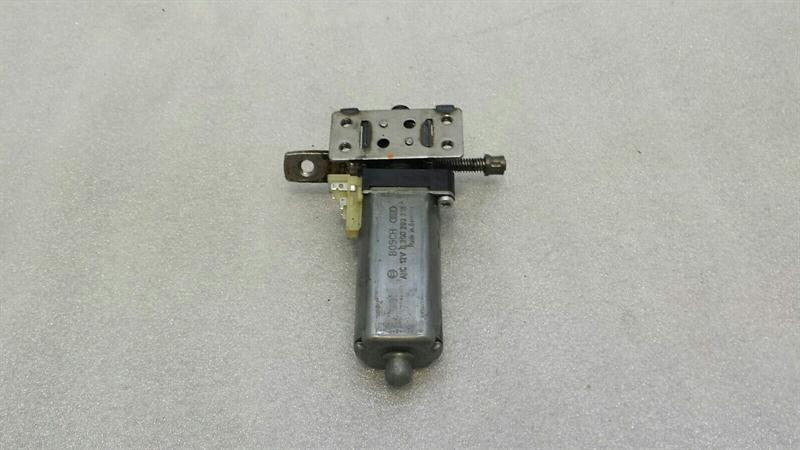Porsche Cayenne 957 FLH Front Up Down Adjustment 905415-102 Seat Engine Front LI