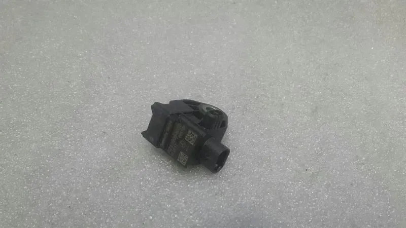 Mercedes C Class W205 Crash Sensor A2139051300 Impact Sensor SRS