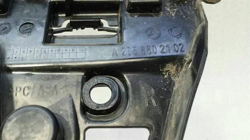 Mercedes C W205 station wagon RRH bumper bracket A2058802102 bumper holder rear re
