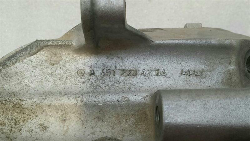 Mercedes C Class W205 Right Engine Mount A6512234204 Engine Mount Right OM651