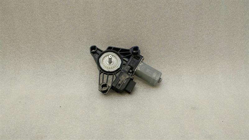 Mercedes C Class W205 RLH Door Window Motor A2139060502 Window Regulator Motor