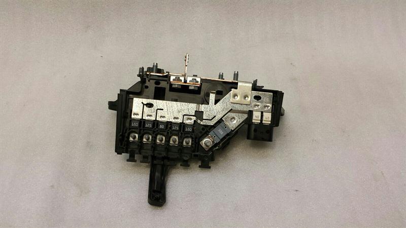 Mercedes C Class W205 Fuse Box A2055402250 Fuse Box OM651