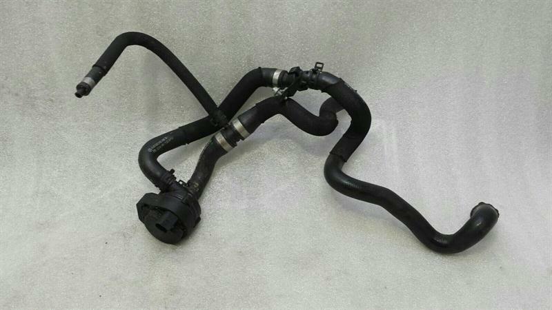 Mercedes C Class W205 Additional Cooling Pump A2118350028 Coolant Pump Pump