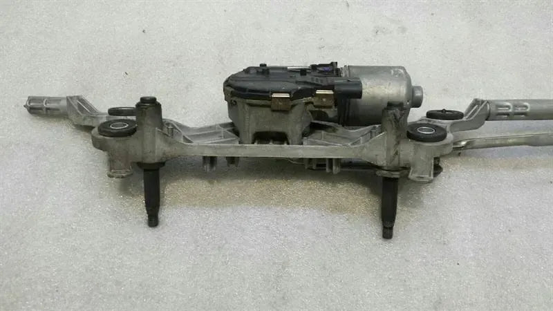 Porsche Cayenne 958 92A RHD Front Wiper Engine 7P0955024 Right Hand Drive