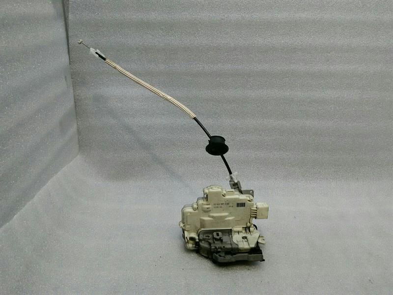 Porsche Cayenne 958 92a rhd Front Right Door Lock 8J2837016A Right Handlebar