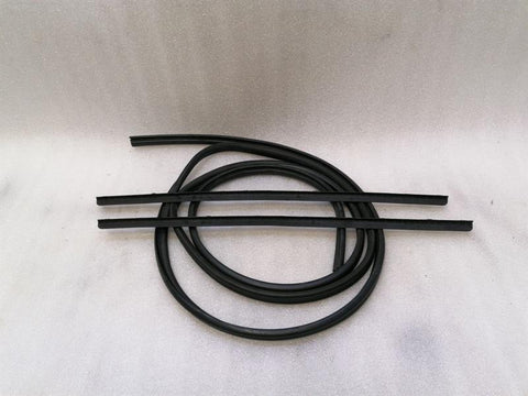 Porsche Cayenne 958 92a Sunroof Seal 7P0877439 Interior Sunroof Gasket
