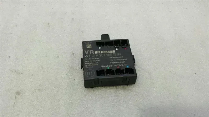 Mercedes E Class W207 Right Door Module A2079001200 Door Control Unit Right