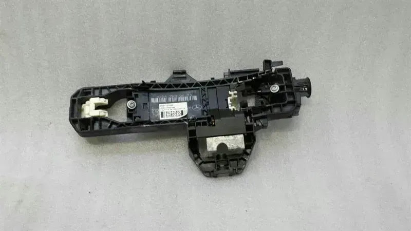 Mercedes E Class W207 FLH door handle carrier A2047600734 door handle carrier VL