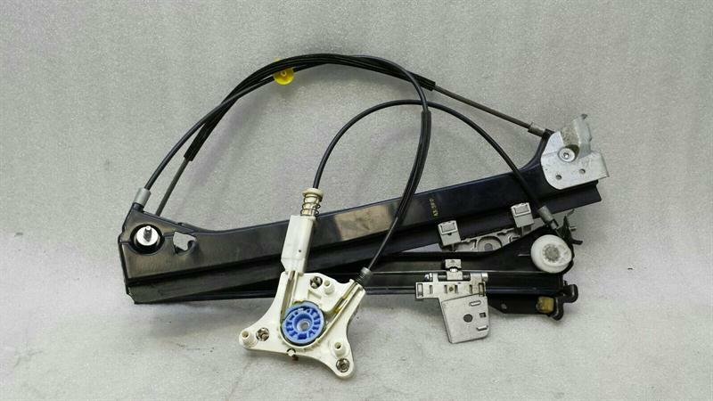 Mercedes CLK W209 Left Door Winder A2097200746 Window Left.