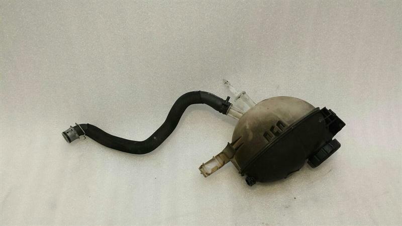 Mercedes CLS W218 expansion tank A2045000749 expansion tank coolant